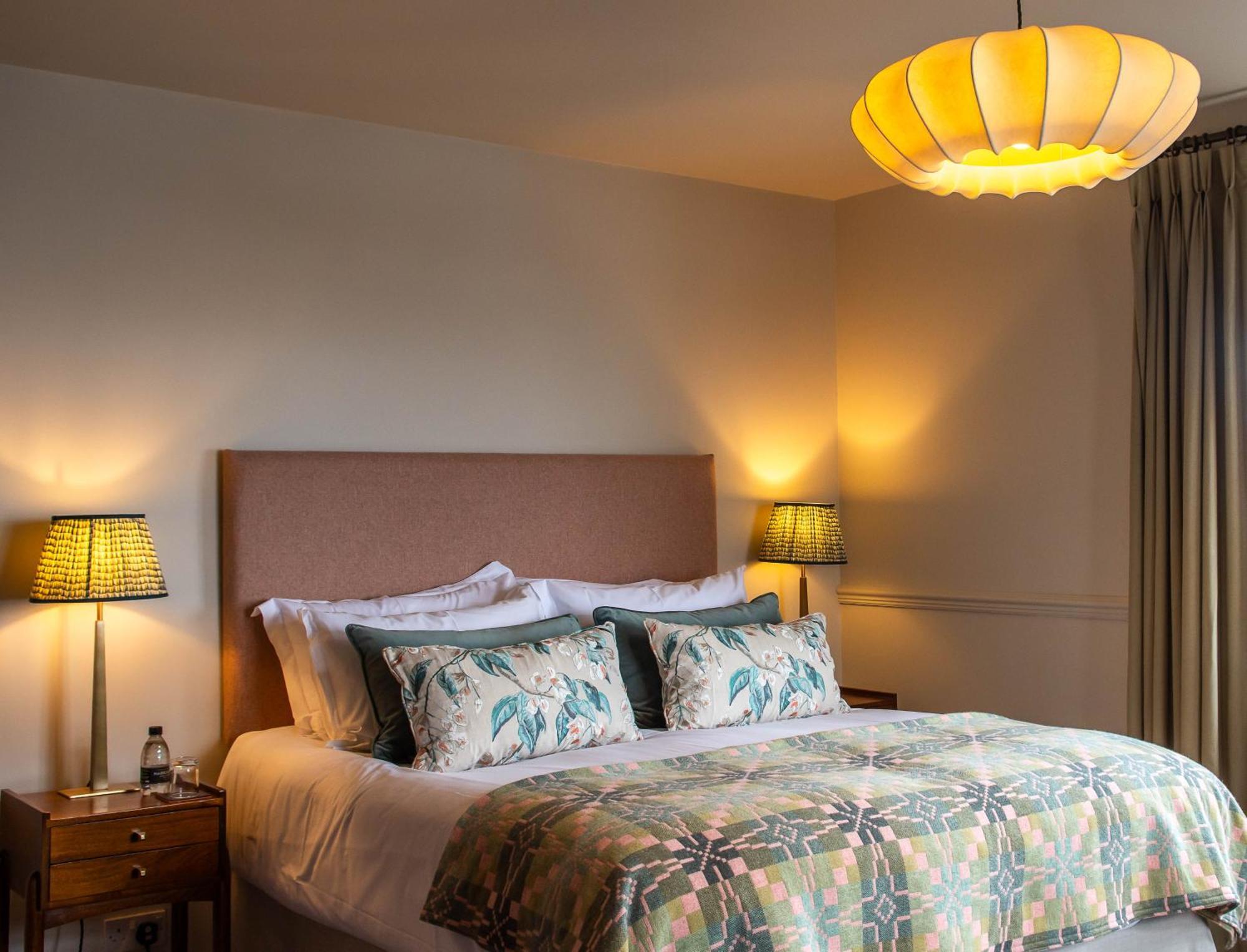 Hotel Victoria Robin Hood's Bay Bagian luar foto