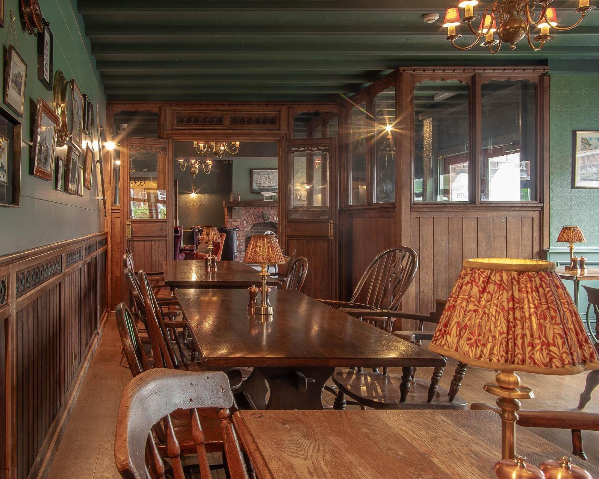 Hotel Victoria Robin Hood's Bay Bagian luar foto