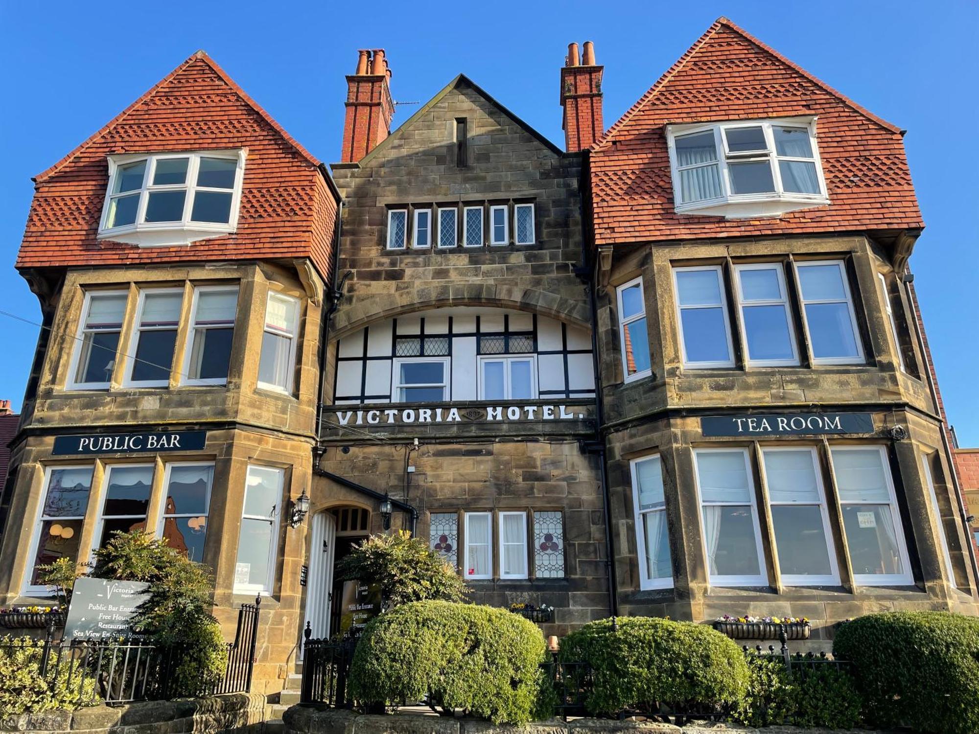 Hotel Victoria Robin Hood's Bay Bagian luar foto
