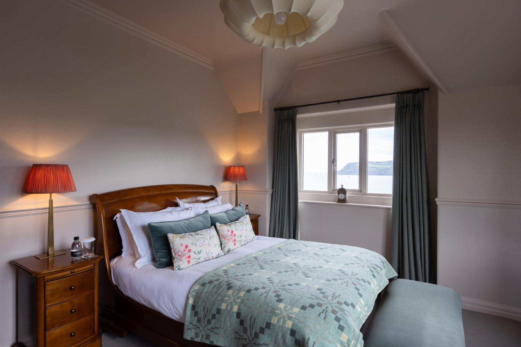 Hotel Victoria Robin Hood's Bay Bagian luar foto