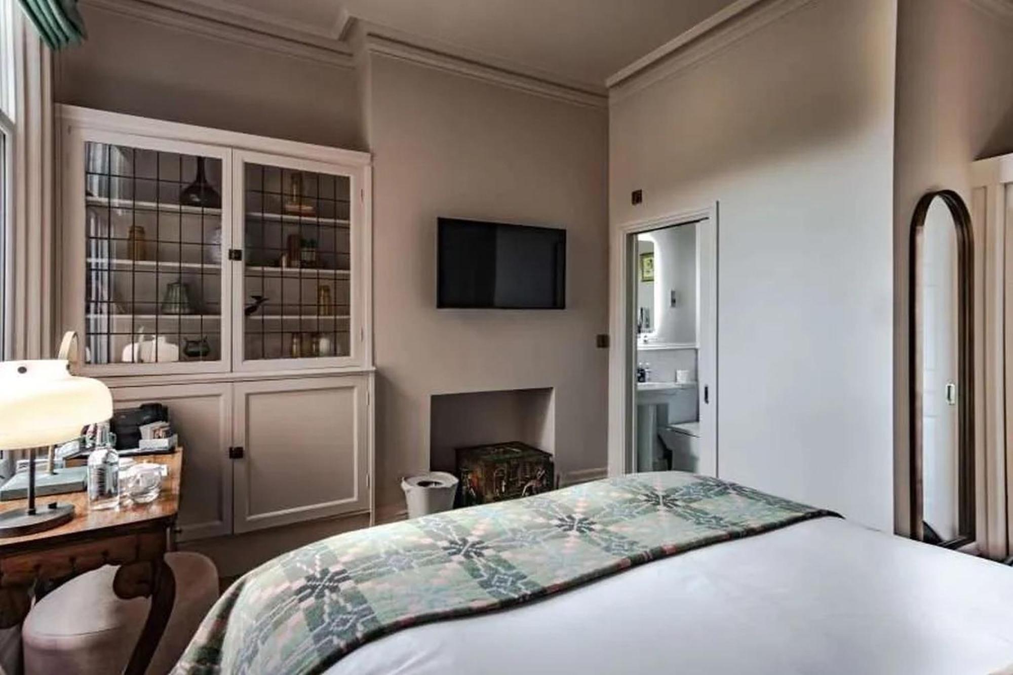 Hotel Victoria Robin Hood's Bay Bagian luar foto