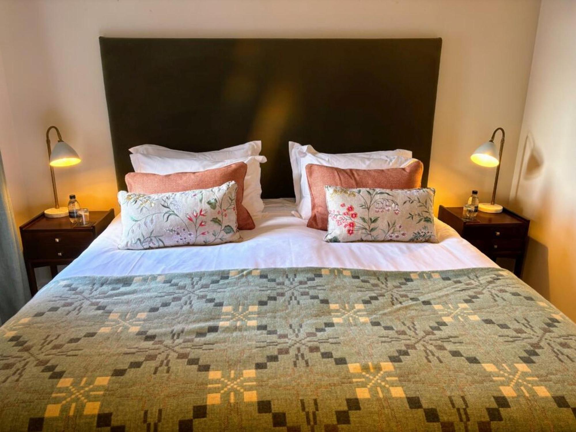 Hotel Victoria Robin Hood's Bay Bagian luar foto